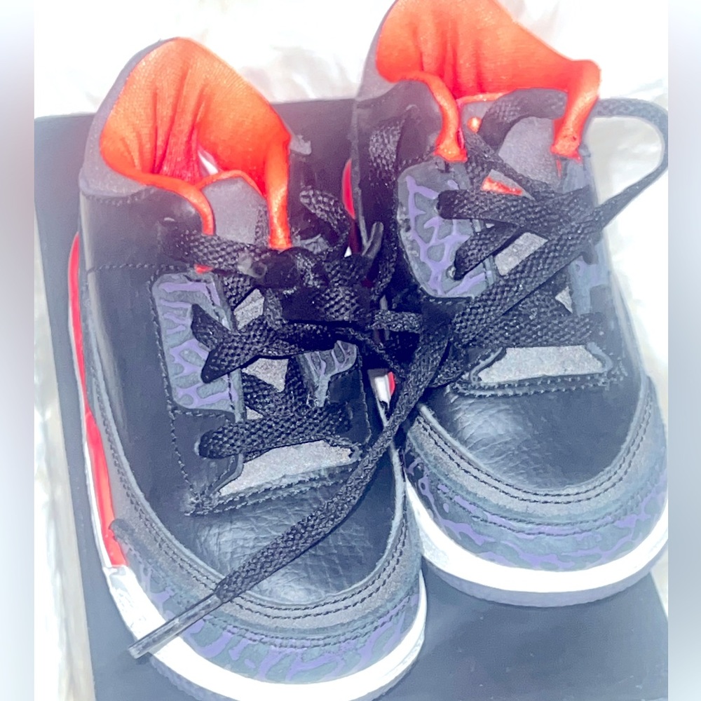 Jordan 3s